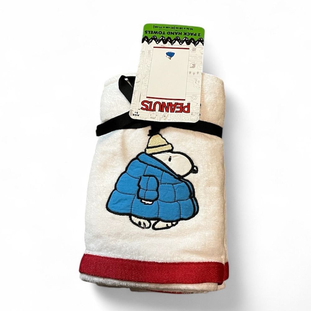 🆕 Peanuts Snoopy Puffer Coat Hand Towels 2 Pack